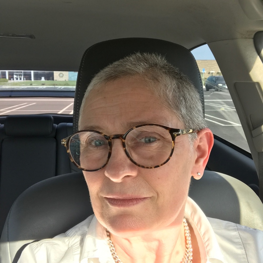 Meet your Posher, Monica